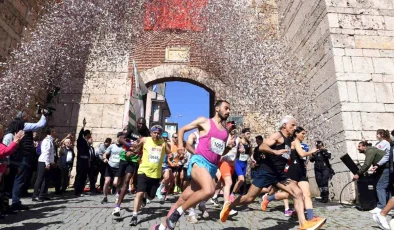 Uluslararası Osmangazi Tarihi Kent Koşusu’nda Kenyalı Sporcular Birinci Oldu