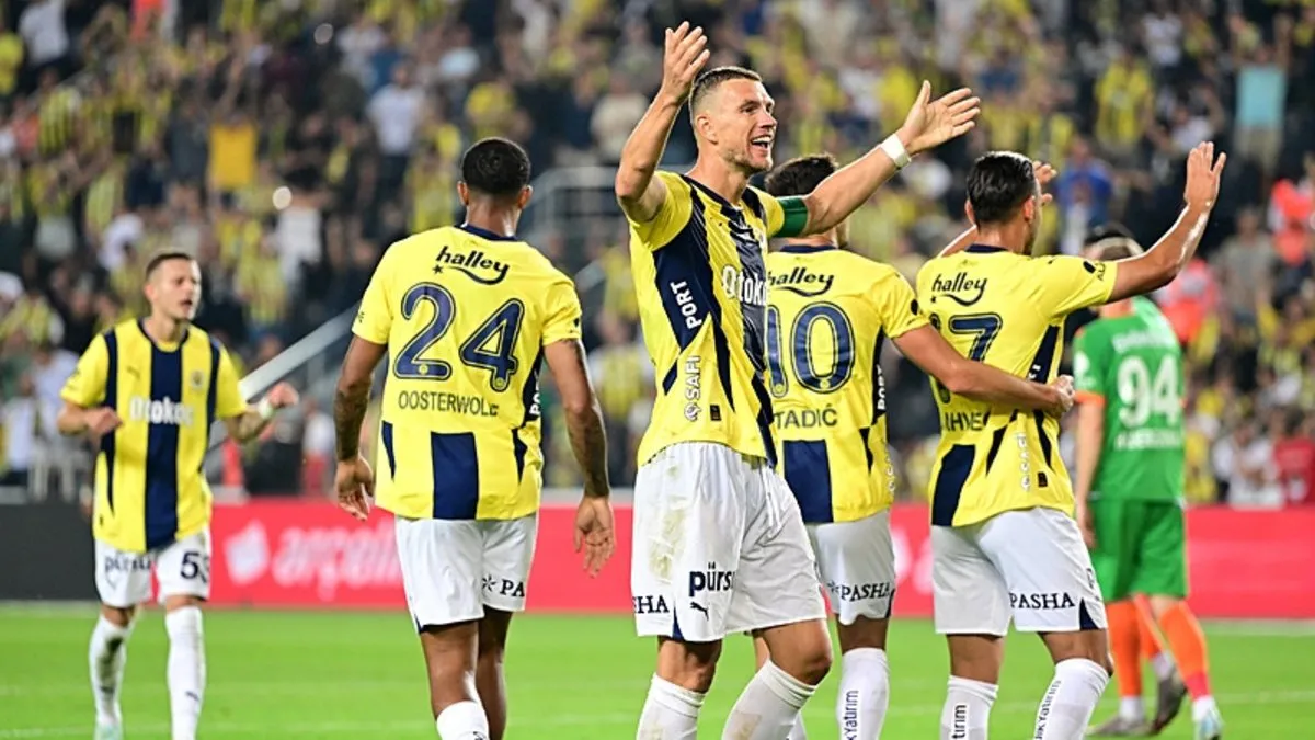 SON DAKİKA: Fenerbahçe, Kasımpaşa’yı zorlanmadan yendi! Mourinho’nun öğrencileri 3 puanı 2 golle aldı